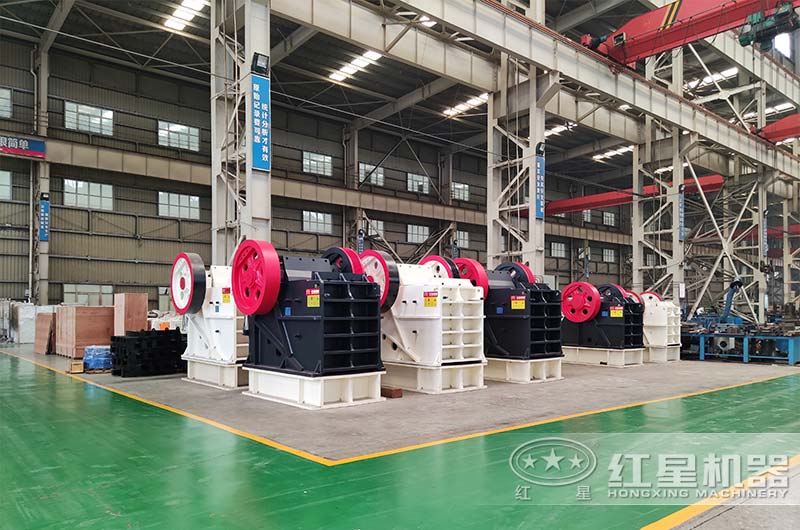 紅星機器鄂式破碎機生產車間實拍 紅星機器鄂式破碎機生產車間實拍